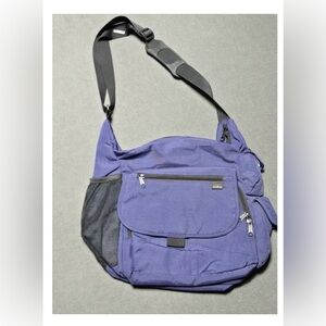 L.L.Bean Purple Messenger Bag Crossbody Shoulder Multi Pocket Travel